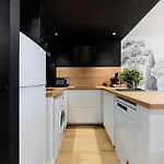 Exceptionnel Sur 53m2 Hyper Centre, Rue Pietonne, Terrasse, Calme *
