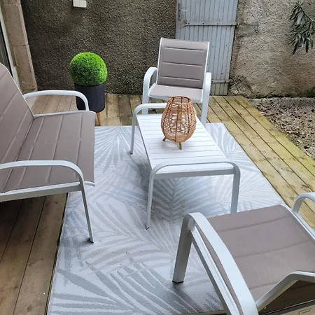 Exceptionnel Sur 53m2 Hyper Centre, Rue Pietonne, Terrasse, Calme Pau