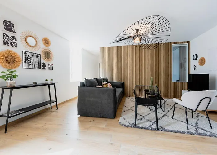 Exceptionnel Sur 53m2 Hyper Centre, Rue Pietonne, Terrasse, Calme Apartment Pau